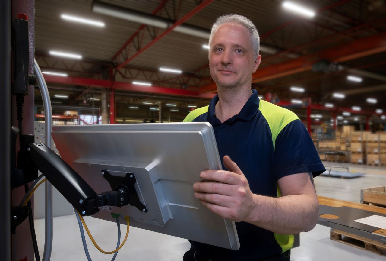 Markus with Smart Control panel