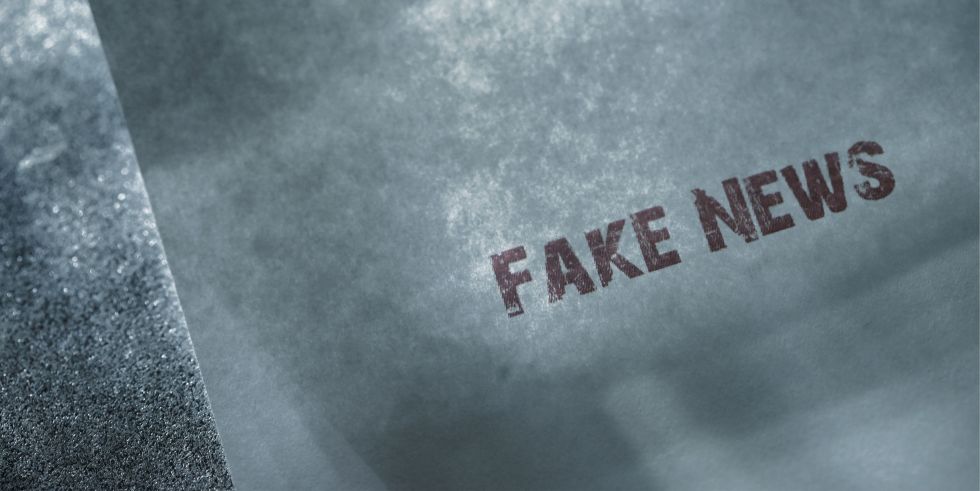 Fake News Banner