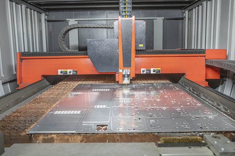 METALfx invested in a BySmart 6-kWfiber laser, replacing three C02 lasers that had created a bottleneck in operations. Within days of installation, the laser was one week ahead of schedule.